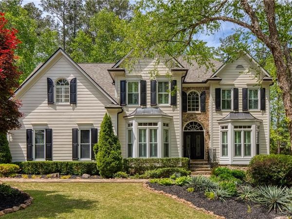 764 Vinings Estates Drive SE, Smyrna, GA 30126