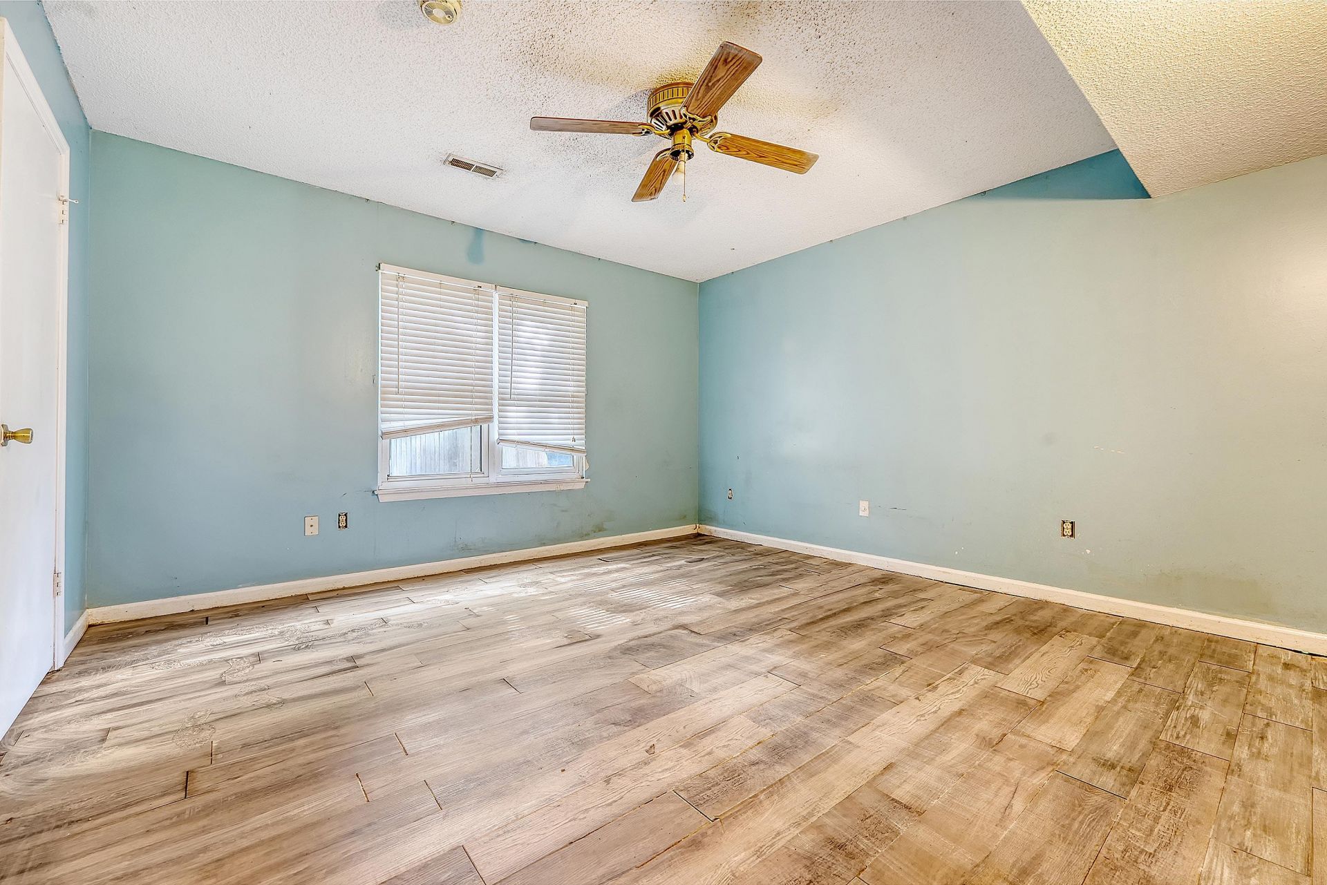 4606 Moss Court Photo 17