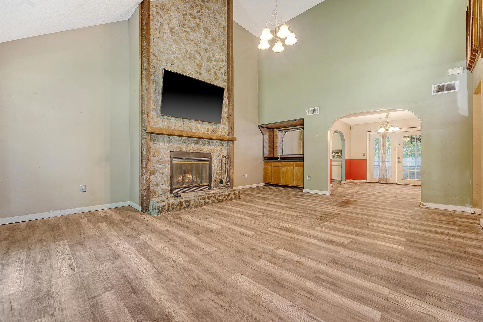 4606 Moss Court Photo 6