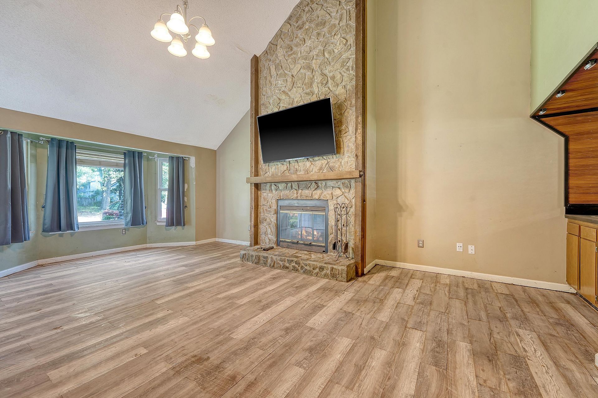 4606 Moss Court Photo 7