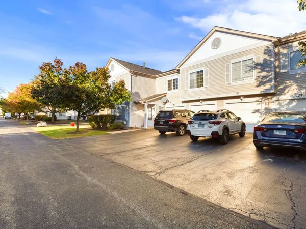 53 Braxton Lane , Unit 53, Aurora, IL 60504