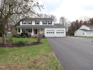 6967 Suzanne Court, Guilderland, NY 12303