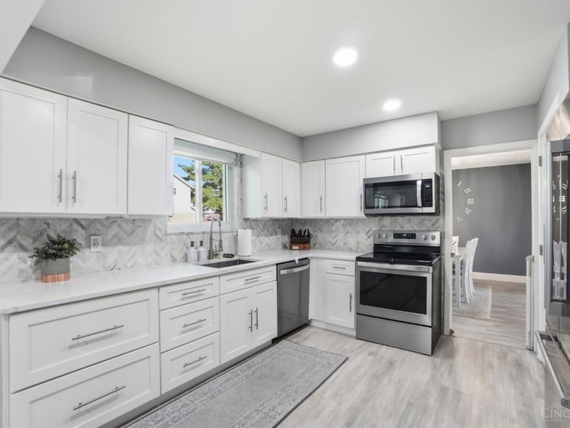 8639 Cheviot Road, Colerain Township, OH 45251 Photo 18