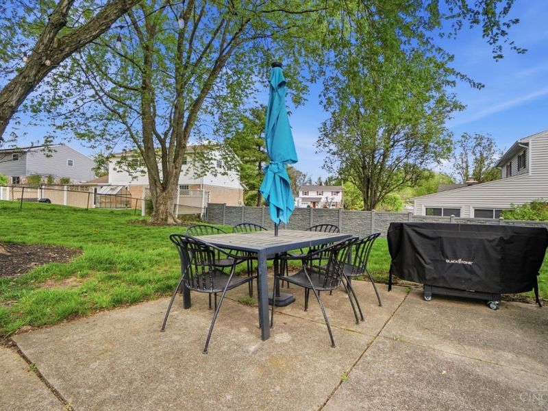 8639 Cheviot Road, Colerain Township, OH 45251 Photo 67