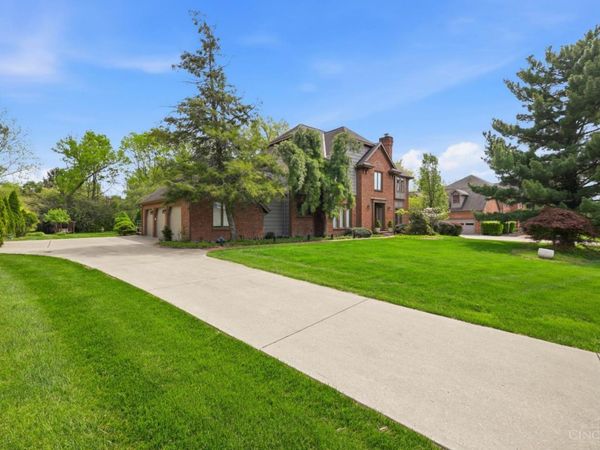 3755 Fawnrun Drive, Evendale, OH 45241