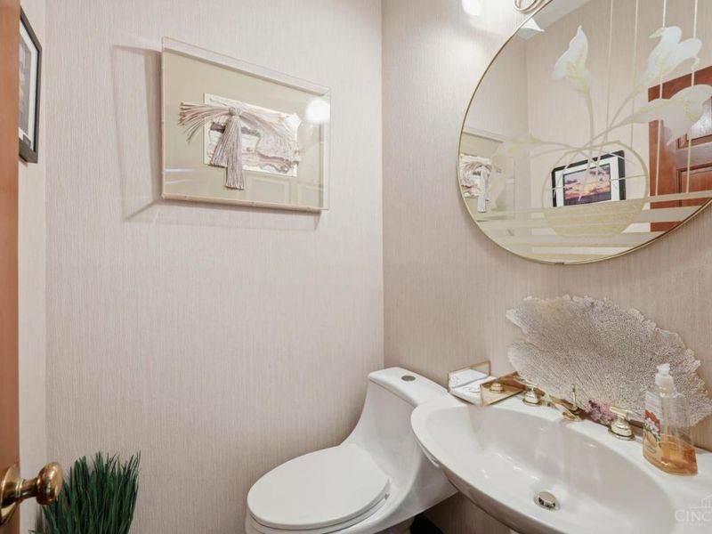 3755 Fawnrun Drive, Evendale, OH 45241 Photo 38