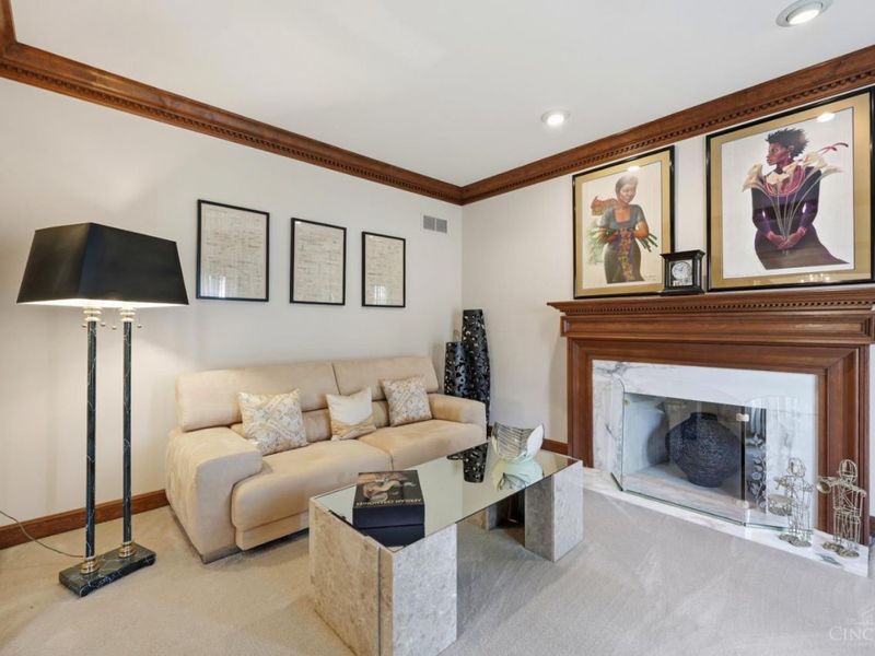 3755 Fawnrun Drive, Evendale, OH 45241 Photo 8