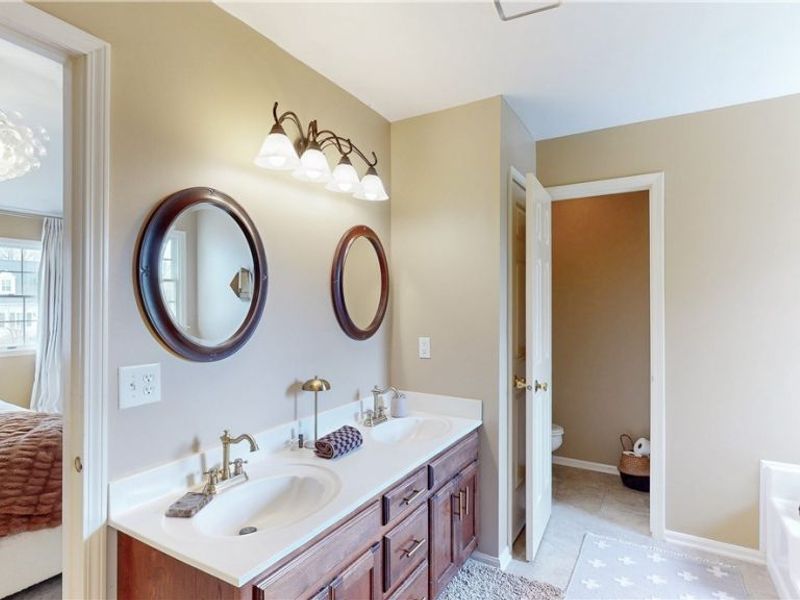 7653 Oxgate Court , Hudson, OH 44236 Photo 22