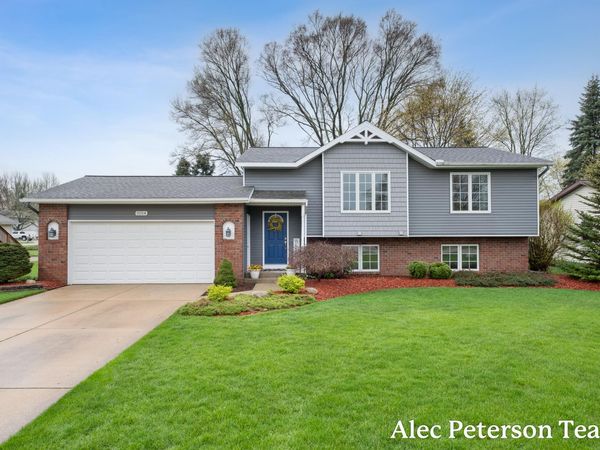 11154 Autumn Drive, Zeeland, MI 49464