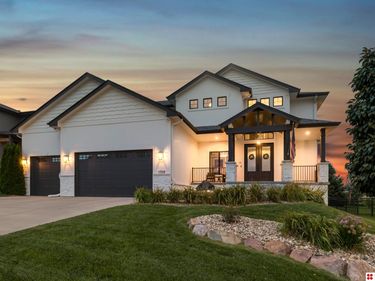 1710 N 197 Street, Elkhorn, NE 68022