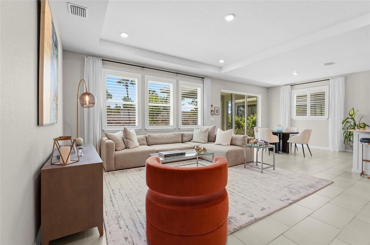 5715 Woodland Sage Drive, Sarasota, FL 34238 Photo