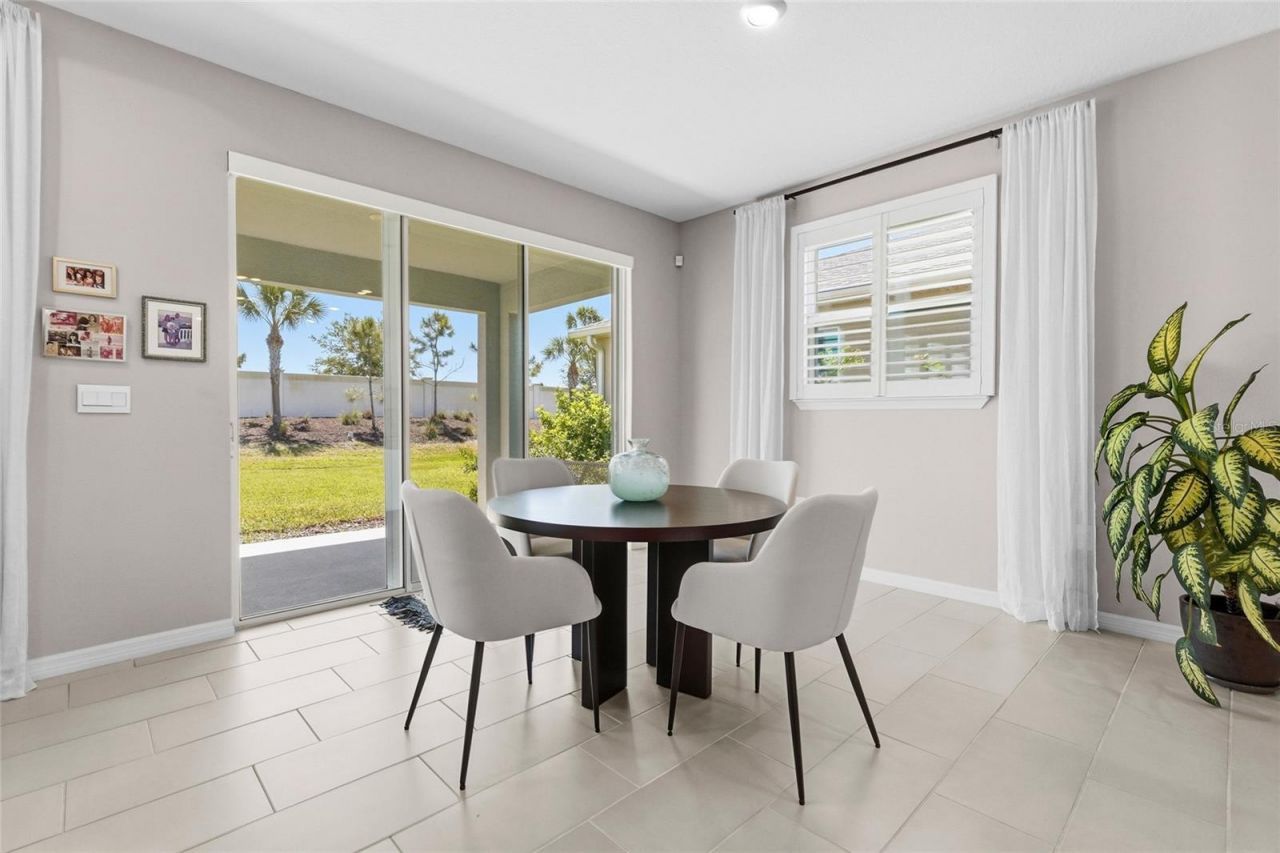 5715 Woodland Sage Drive, Sarasota, FL 34238 Photo