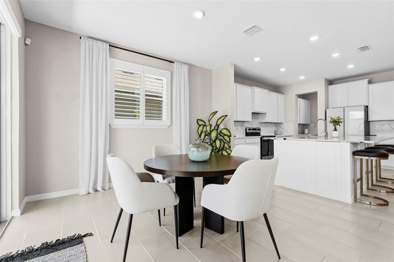 5715 Woodland Sage Drive, Sarasota, FL 34238 Photo