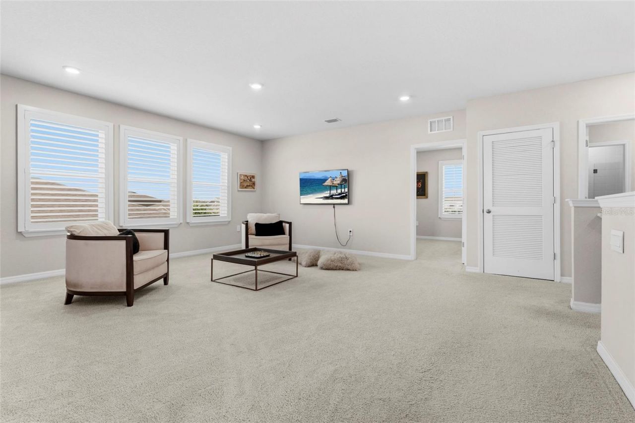 5715 Woodland Sage Drive, Sarasota, FL 34238 Photo