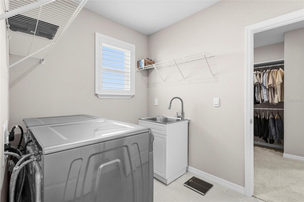 5715 Woodland Sage Drive, Sarasota, FL 34238 Photo