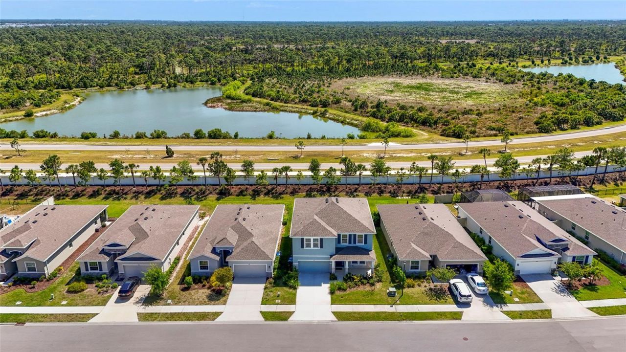 5715 Woodland Sage Drive, Sarasota, FL 34238 Photo