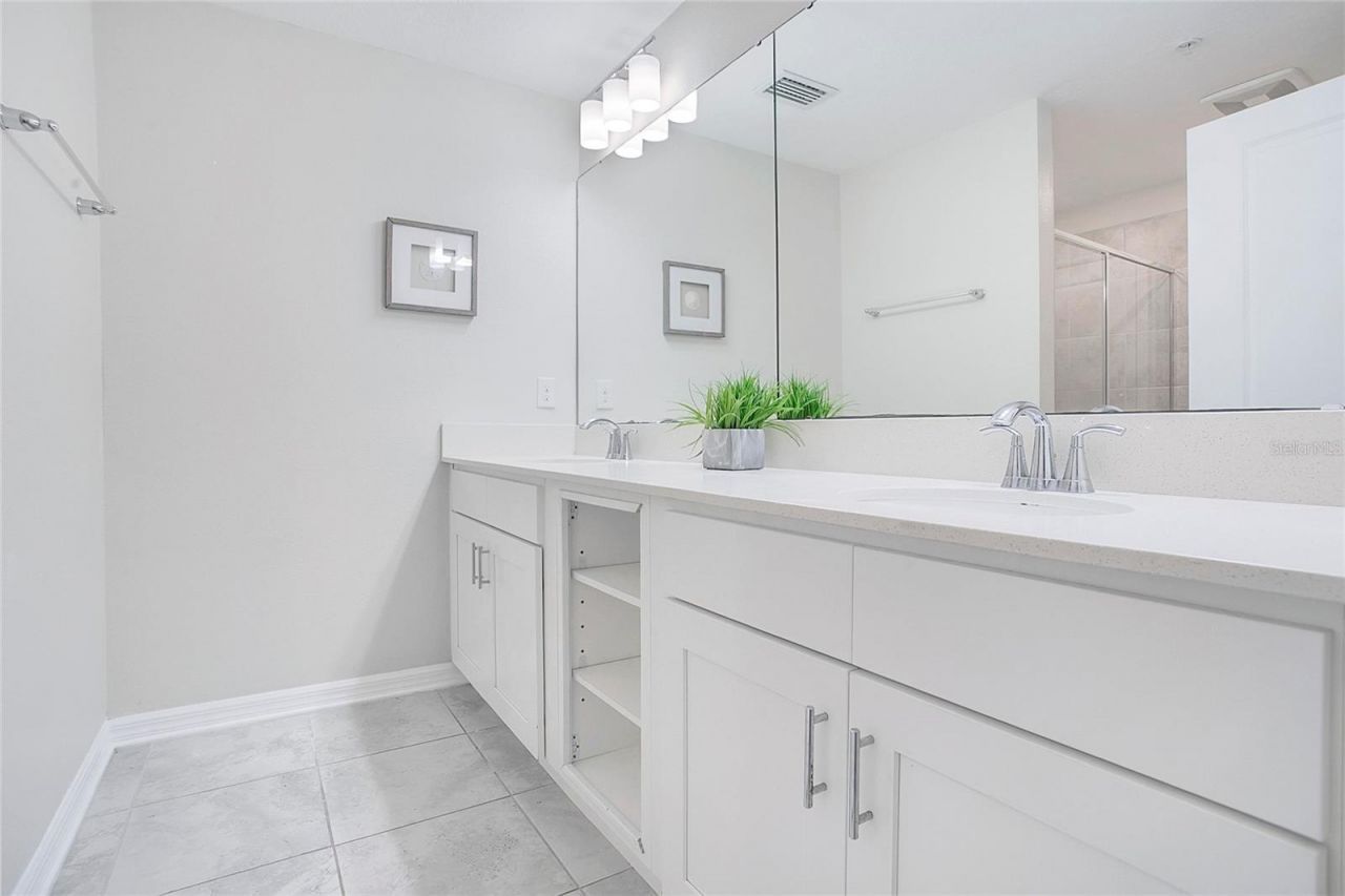 3120 Paradox Circle , Unit 204, Kissimmee, FL 34746 Photo