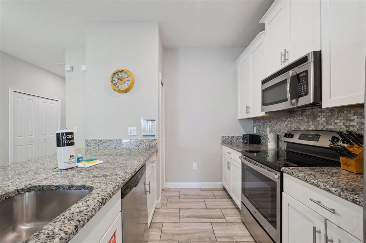 1610 Moon Valley Drive , Davenport, FL 33896 Photo