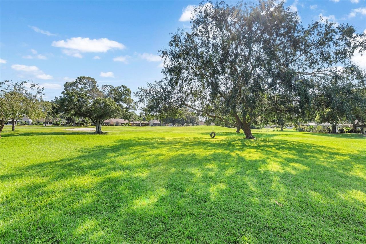 665 Broadmoor Circle , Winter Haven, FL 33884 Photo