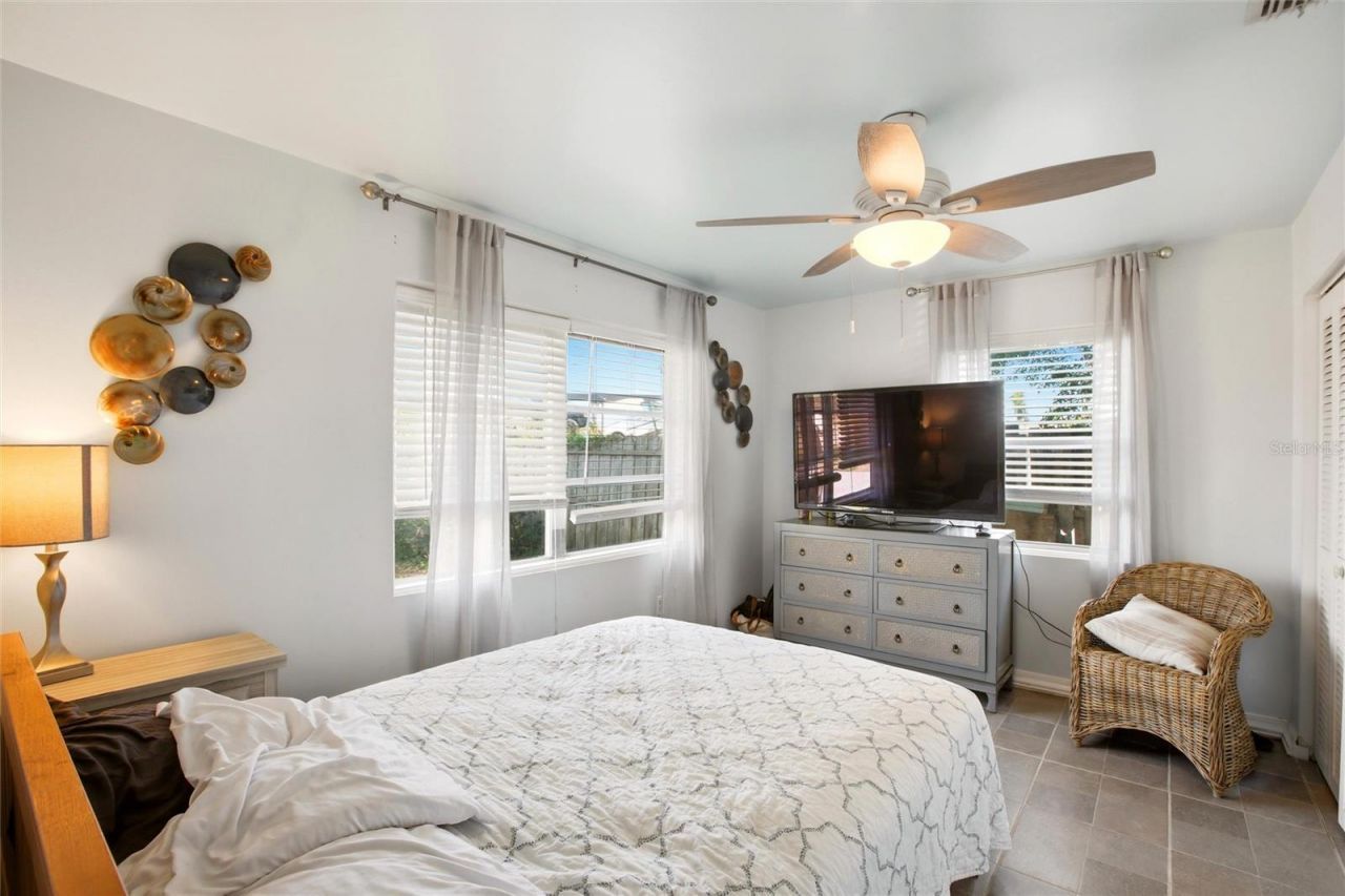 5936 Albert Place, Sarasota, FL 34231 Photo