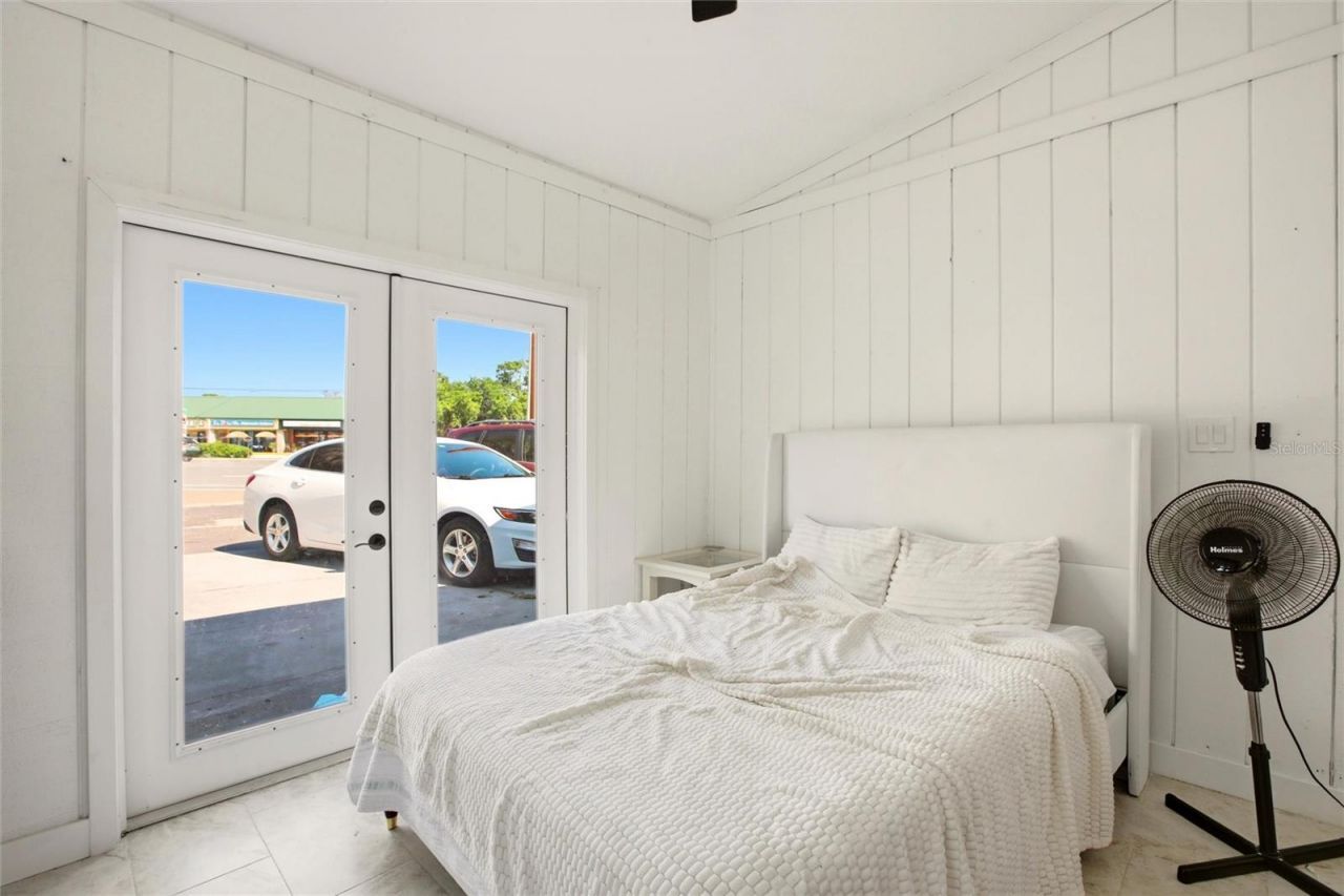 5936 Albert Place, Sarasota, FL 34231 Photo