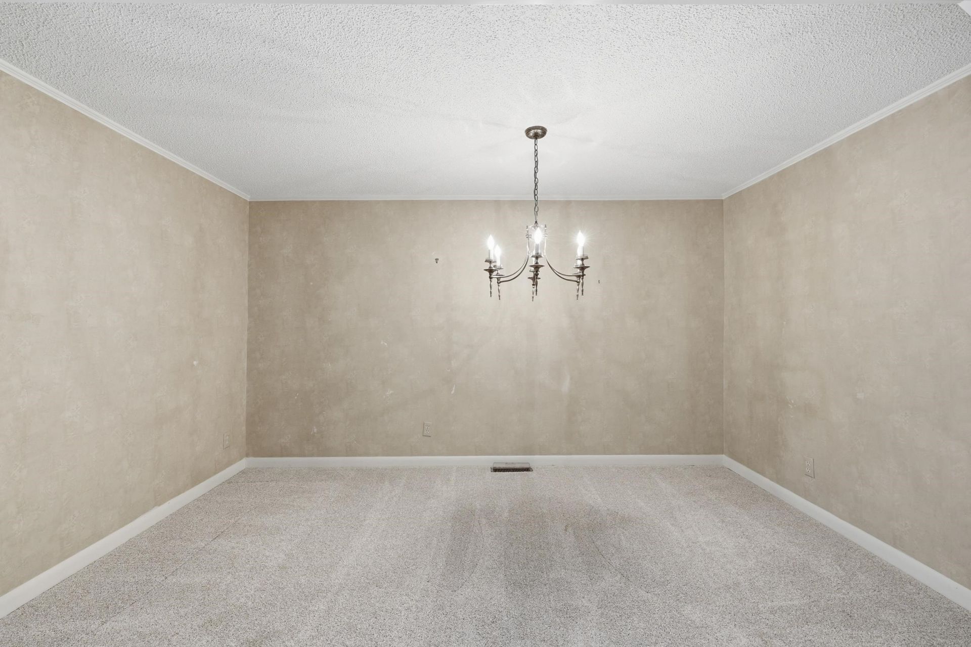 613 Reef Ct.  Photo 11