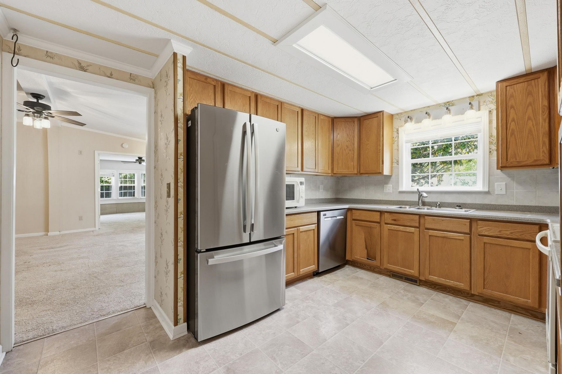 613 Reef Ct.  Photo 14