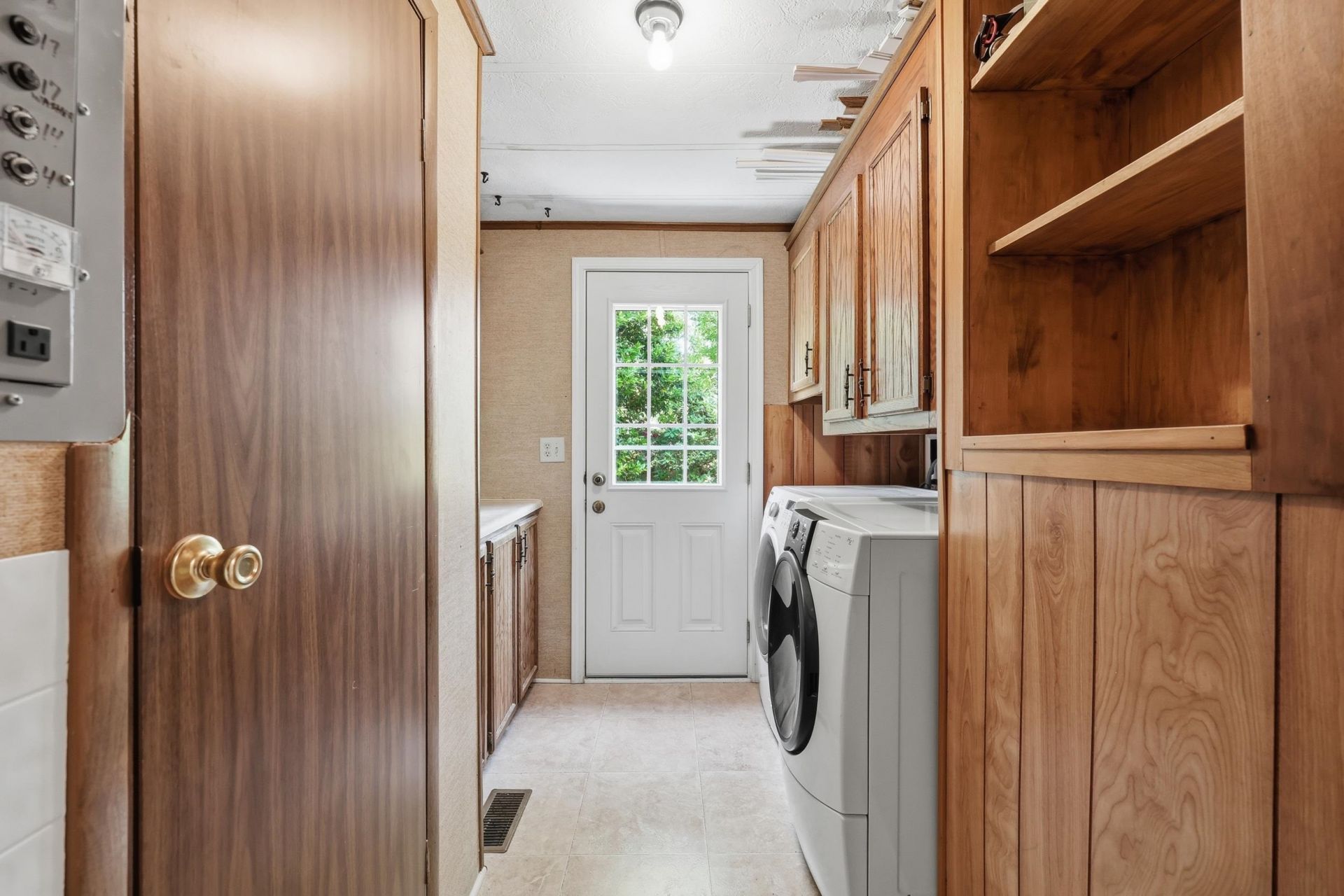 613 Reef Ct.  Photo 21