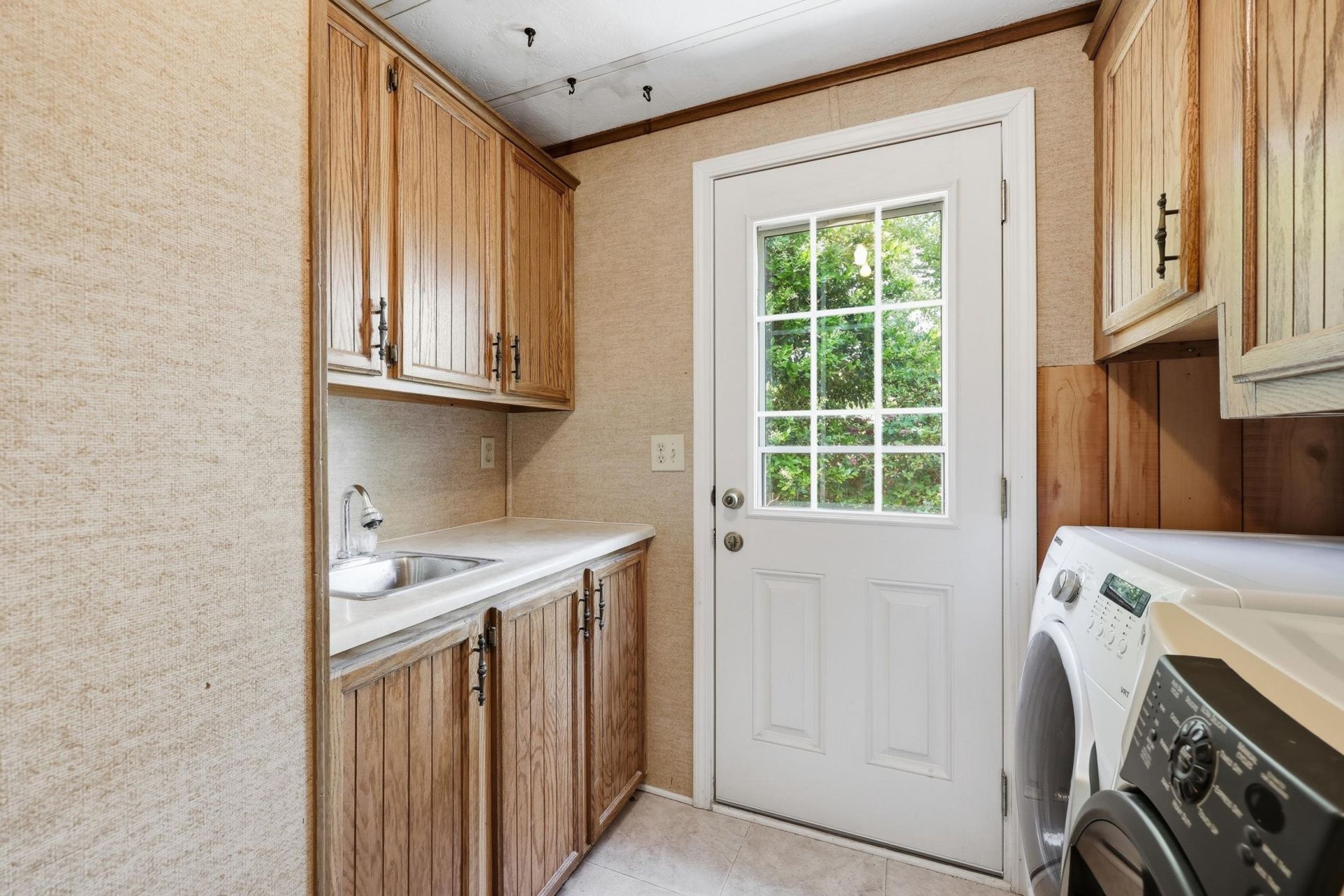 613 Reef Ct.  Photo 22