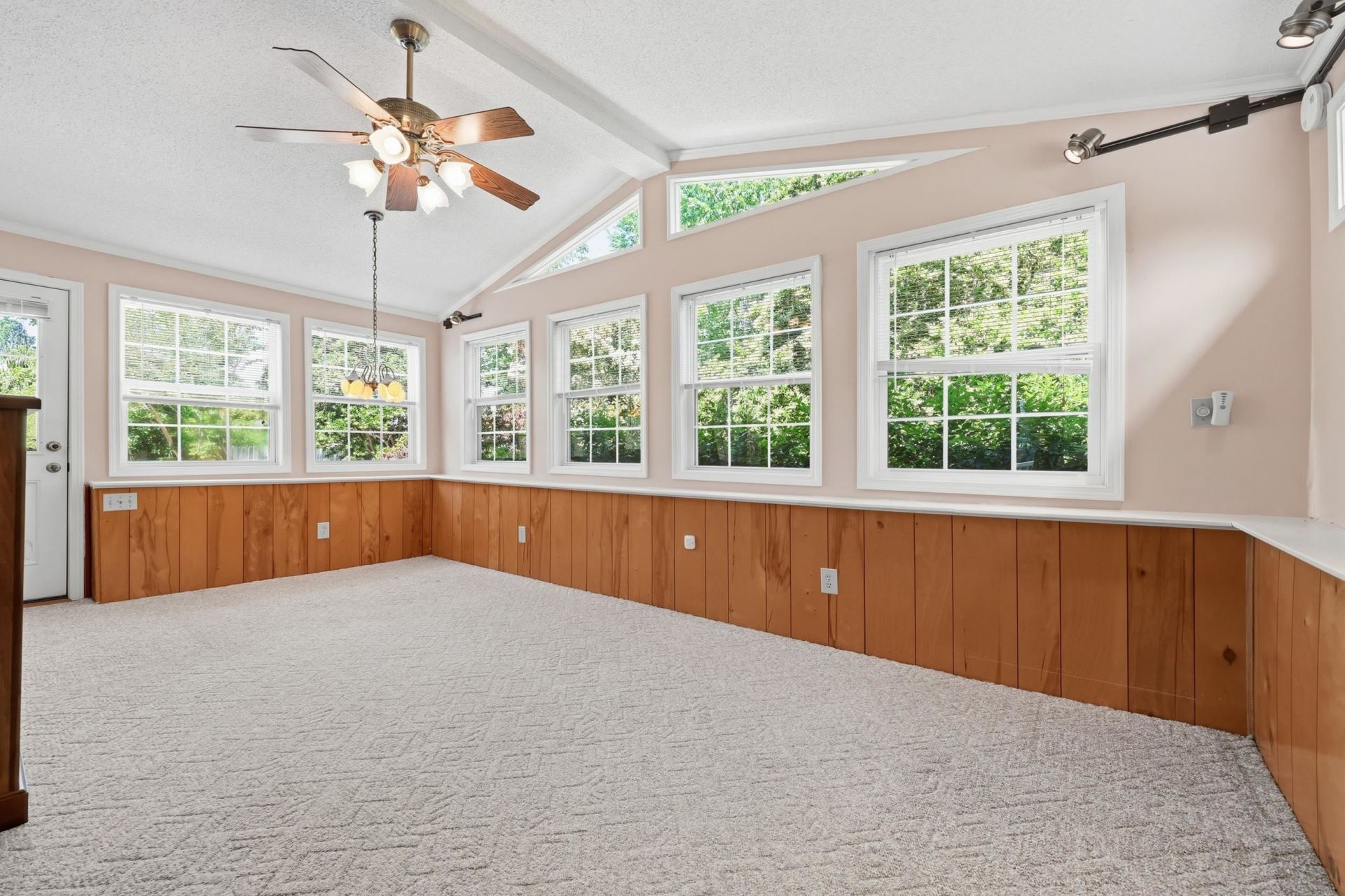 613 Reef Ct.  Photo 26