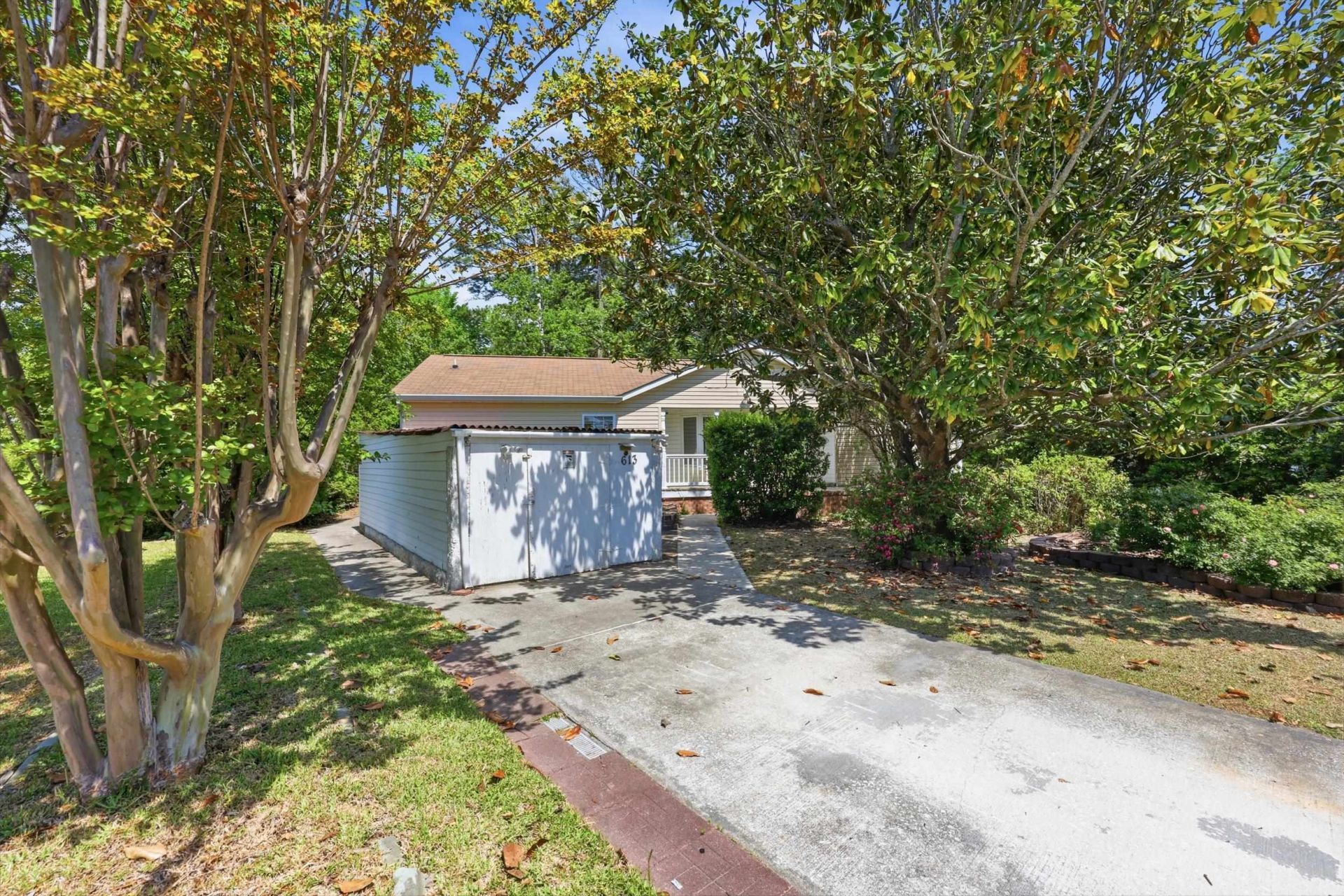 613 Reef Ct. Photo 32