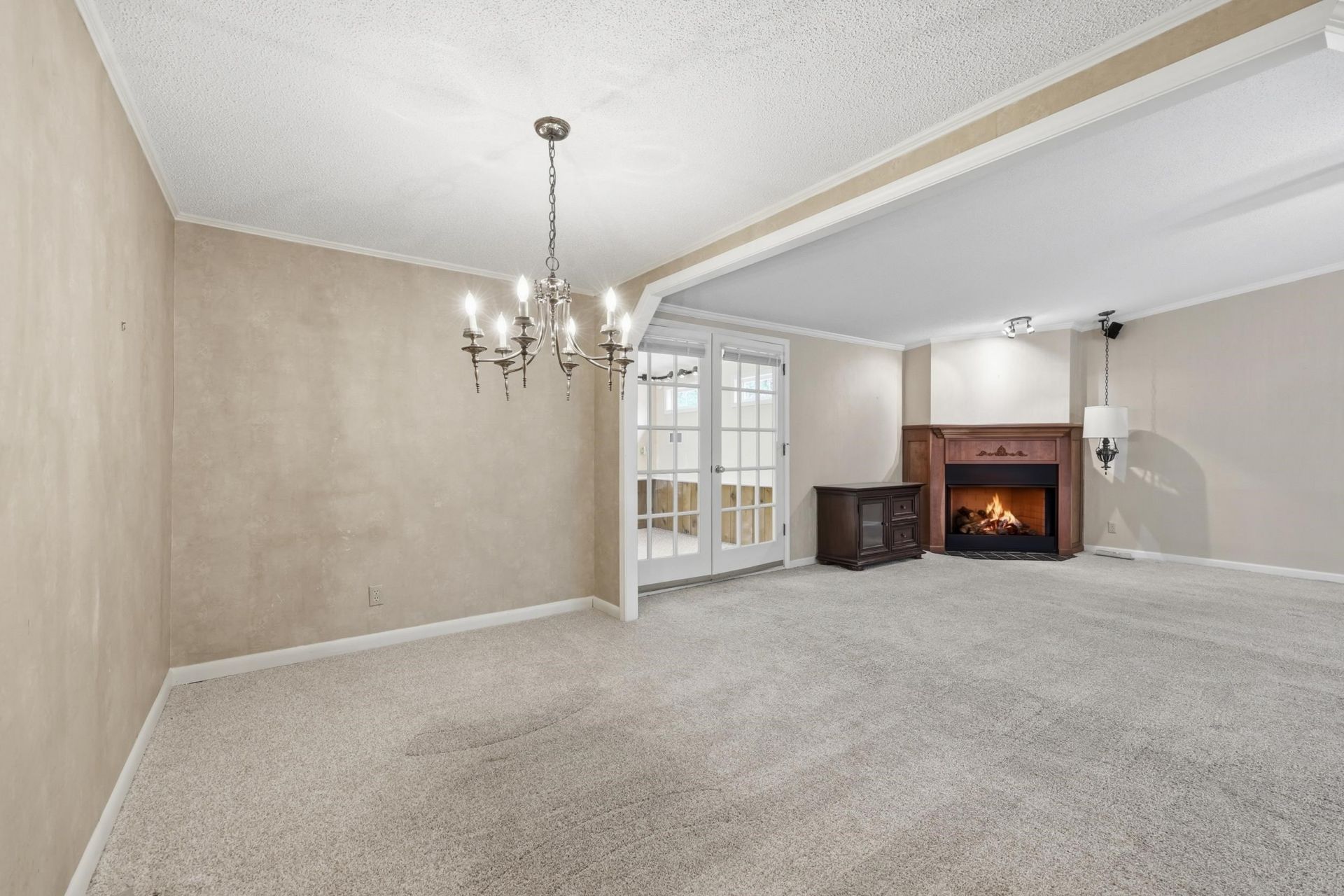 613 Reef Ct.  Photo 9