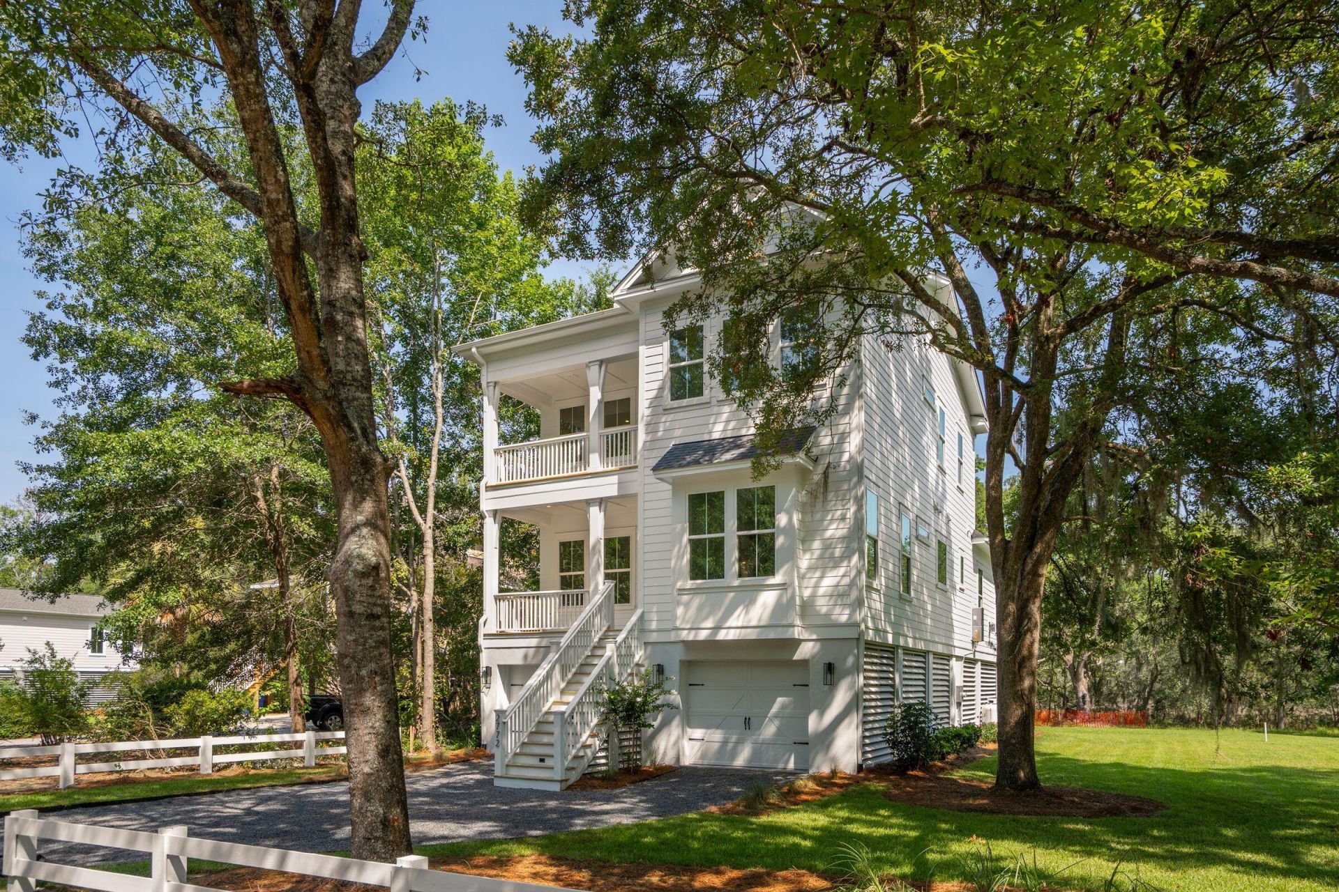 2772 Burden Creek Road Photo 8