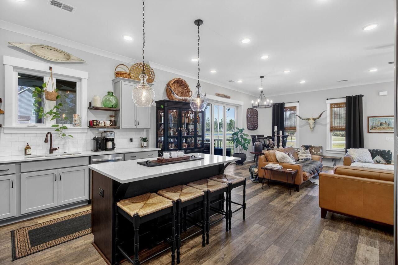 437 Hadley Drive Photo 25