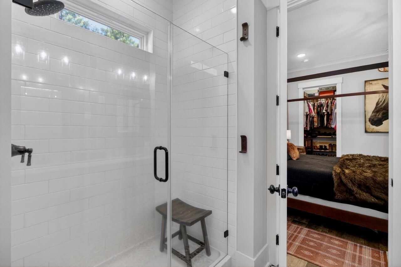 437 Hadley Drive Photo 32