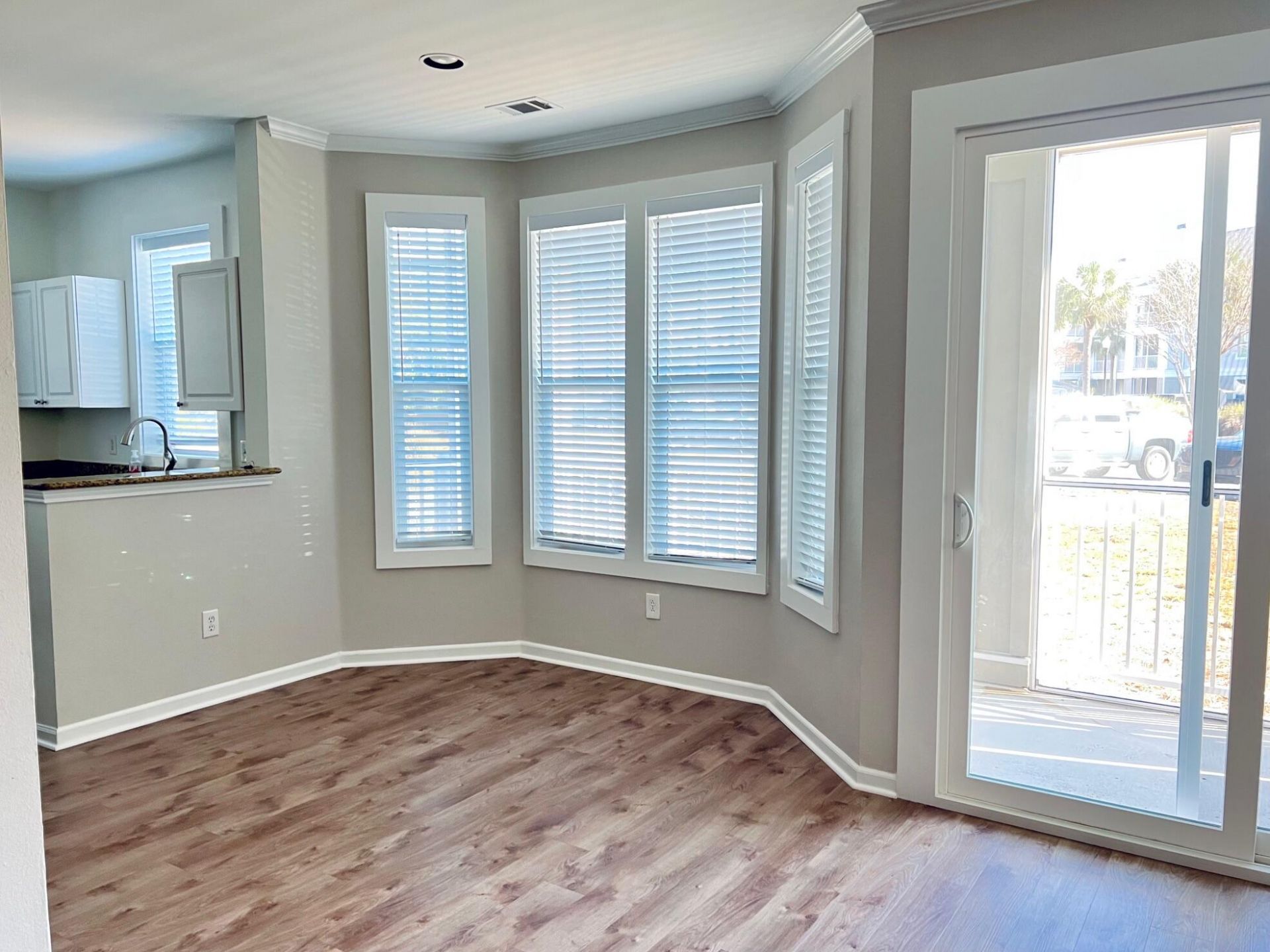 130 River Landing Drive Photo 12