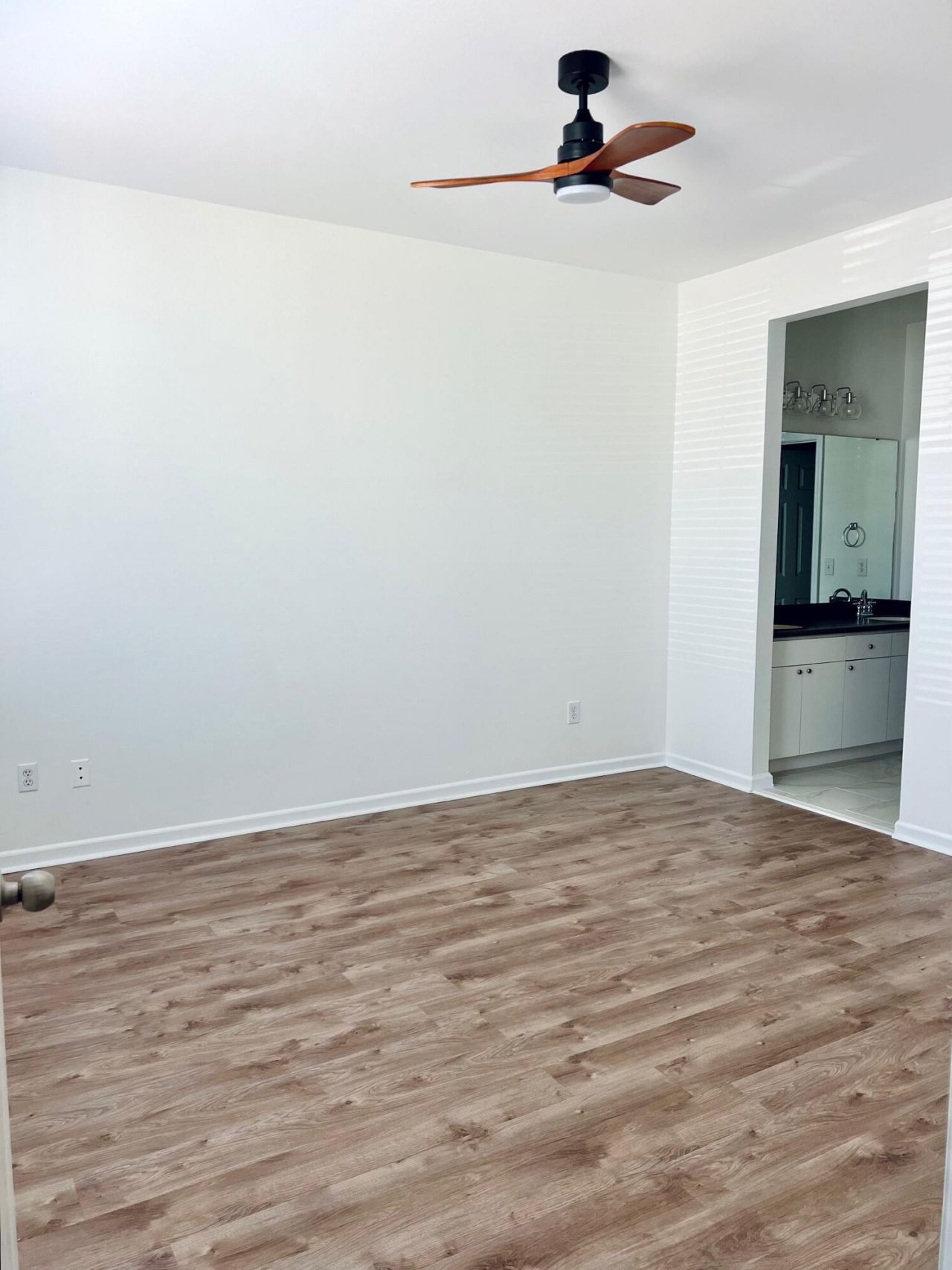 130 River Landing Drive Photo 17