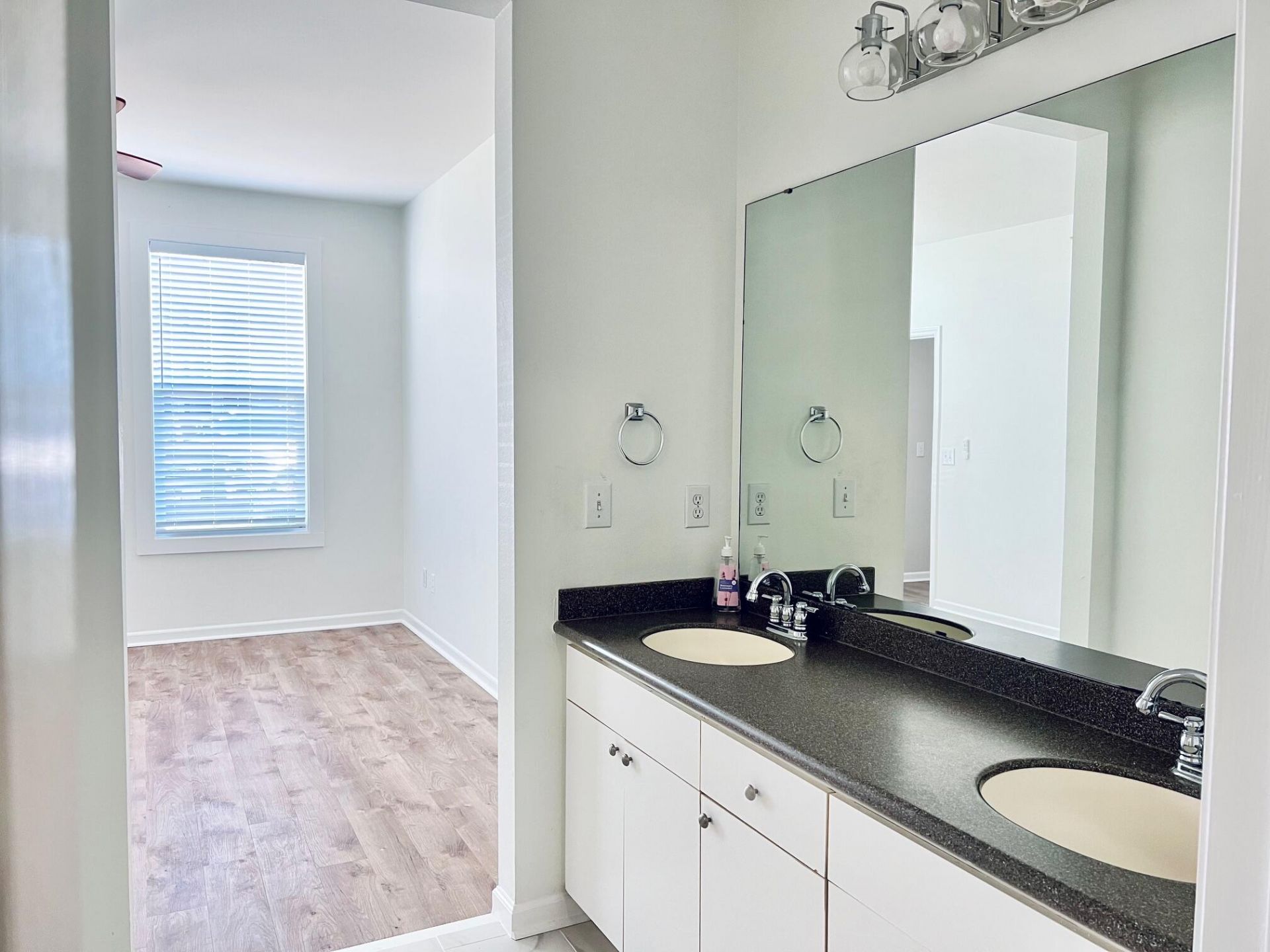 130 River Landing Drive Photo 21