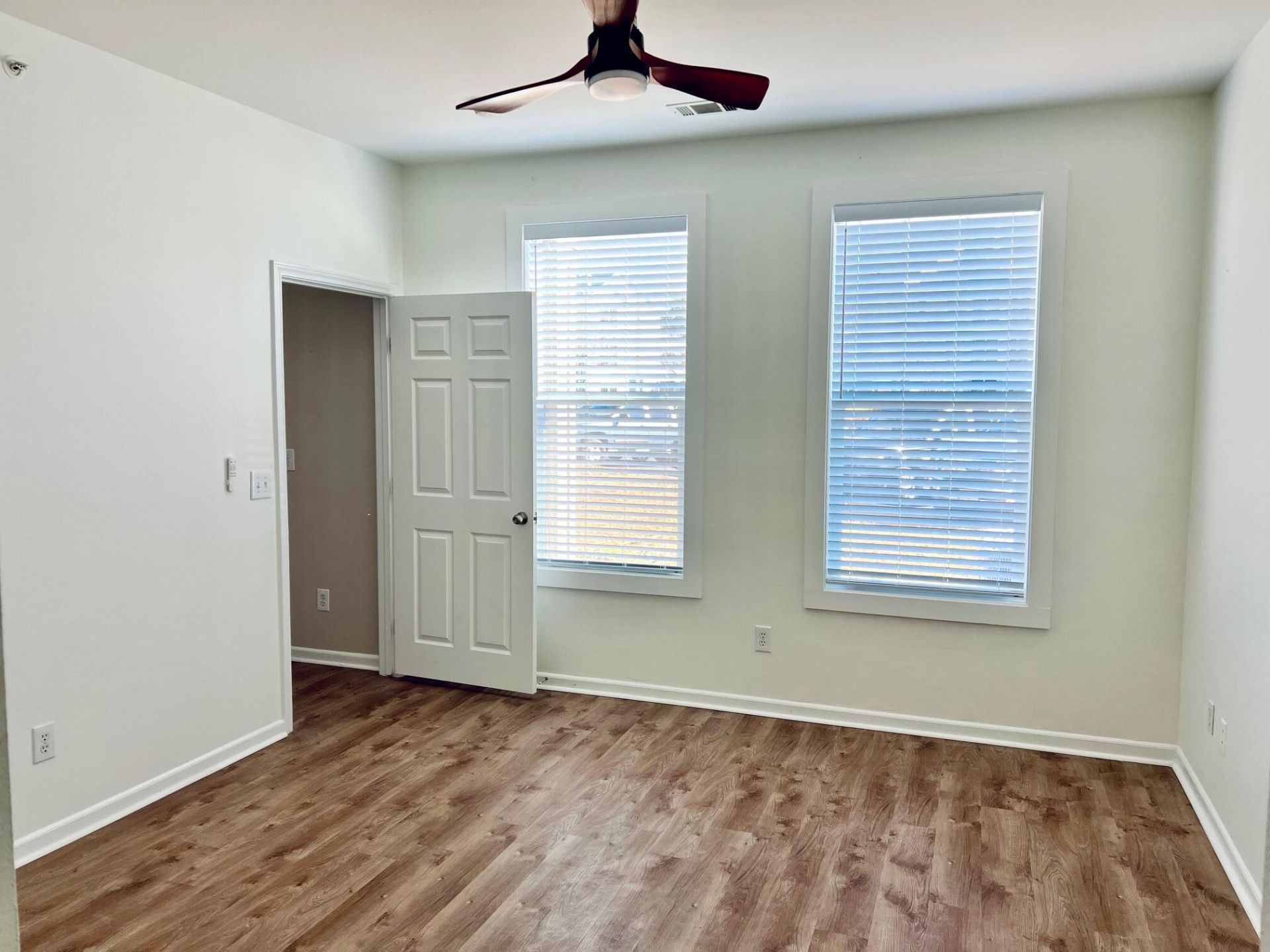 130 River Landing Drive Photo 22