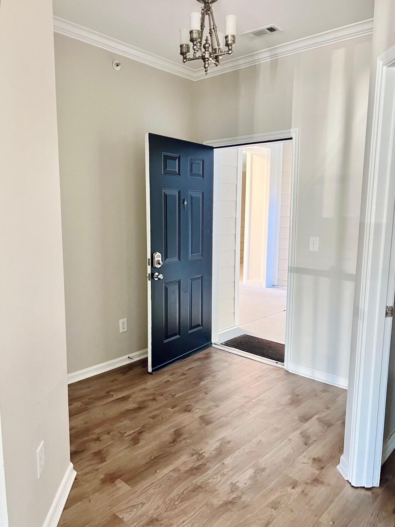 130 River Landing Drive Photo 9