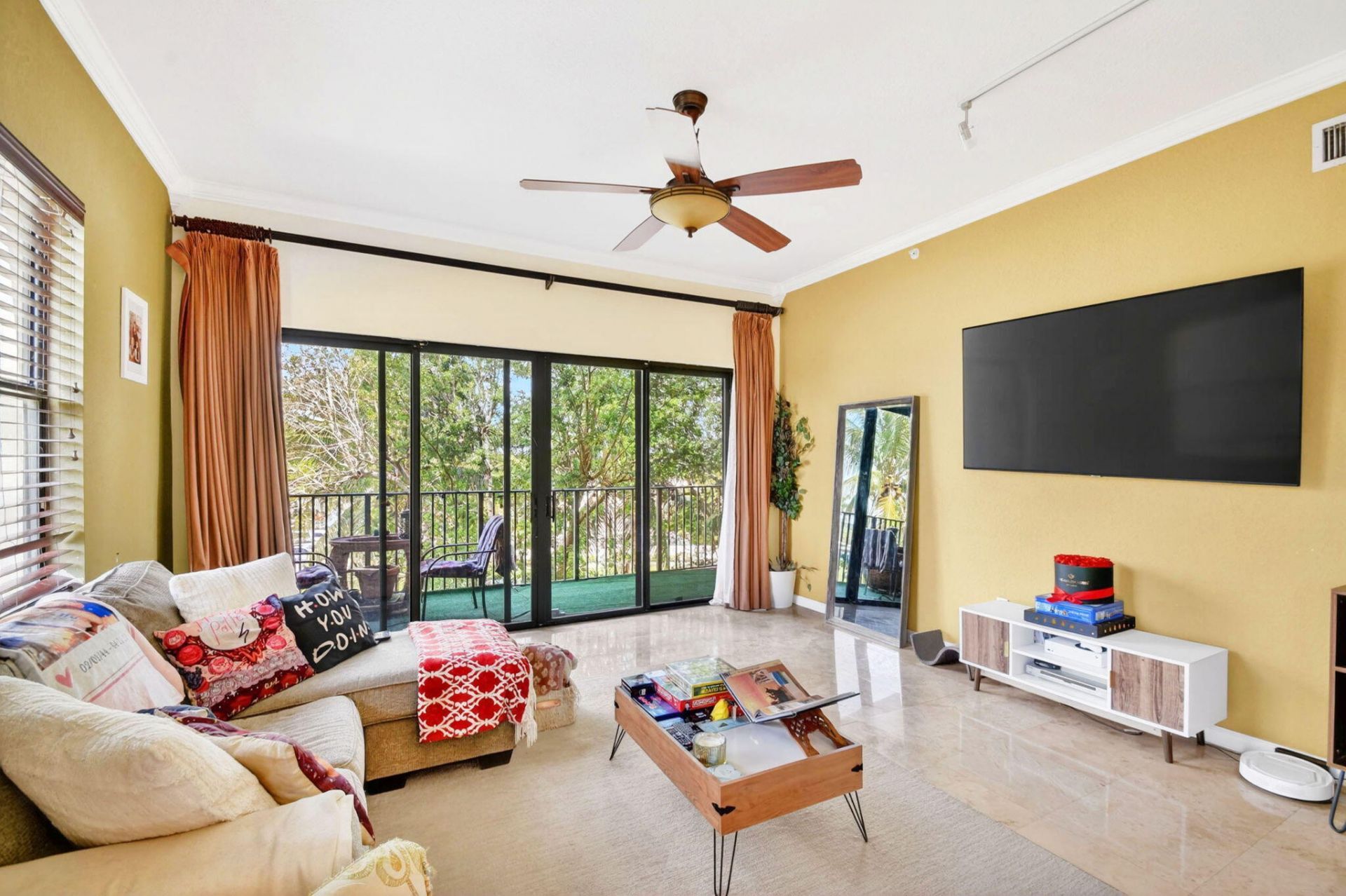 1610 Presidential Way, Unit 309, West Palm Beach, FL 33401 Photo