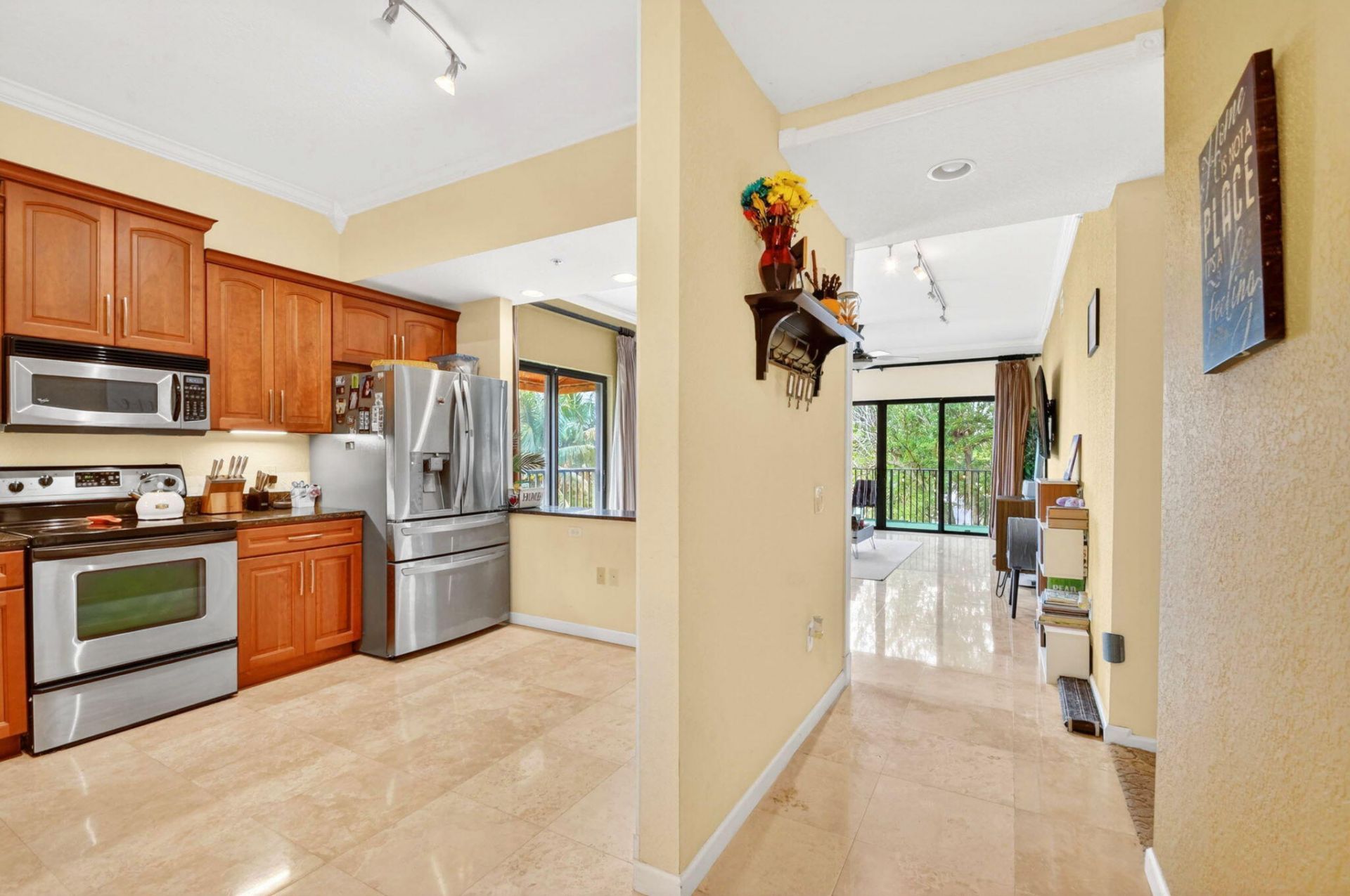 1610 Presidential Way, Unit 309, West Palm Beach, FL 33401 Photo