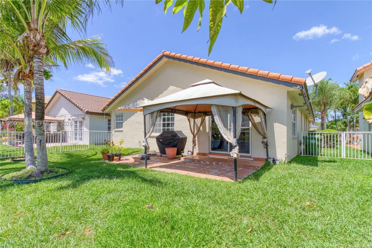 17676 SW 6th Ct, Pembroke Pines, FL 33029 Photo