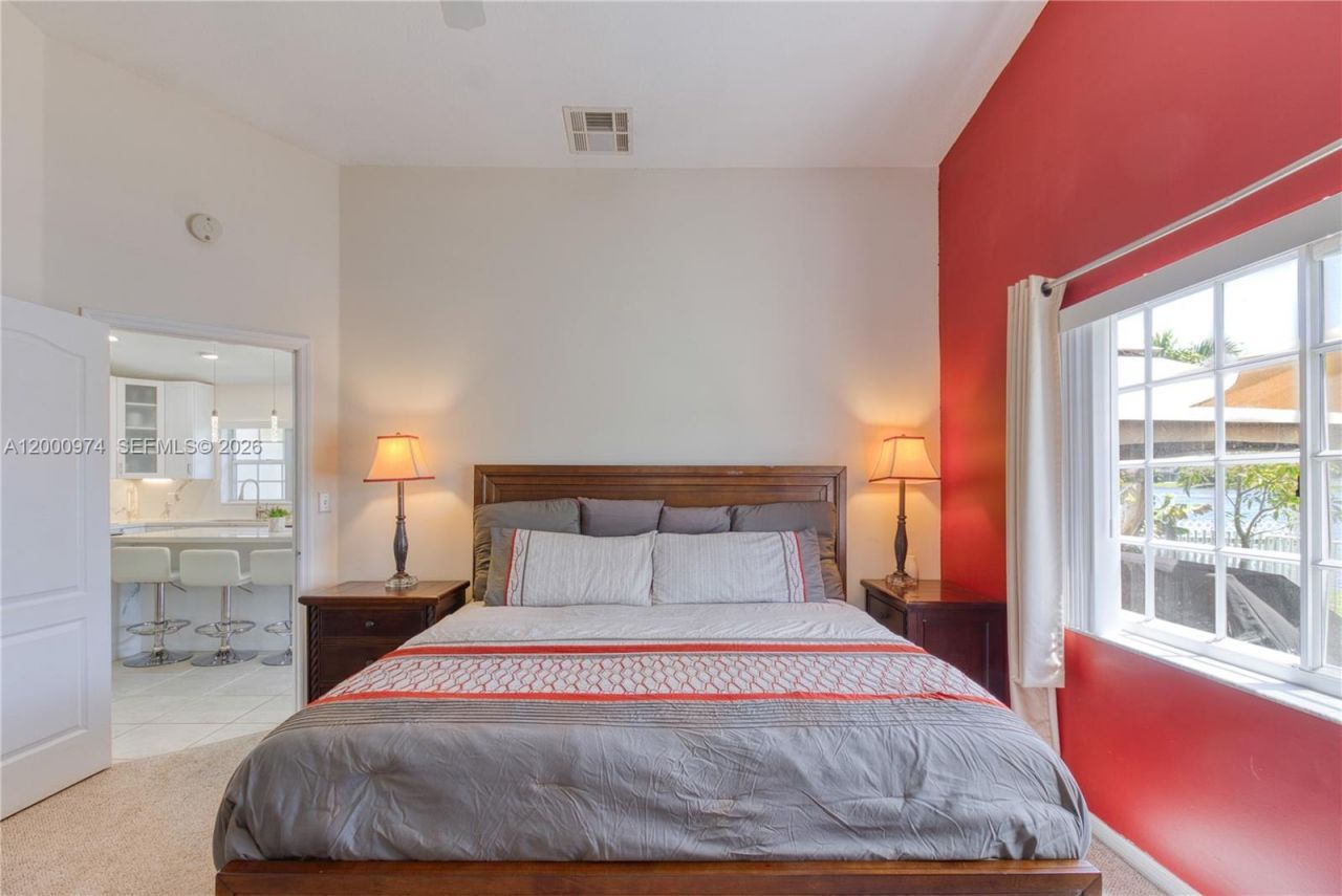 17676 SW 6th Ct, Pembroke Pines, FL 33029 Photo