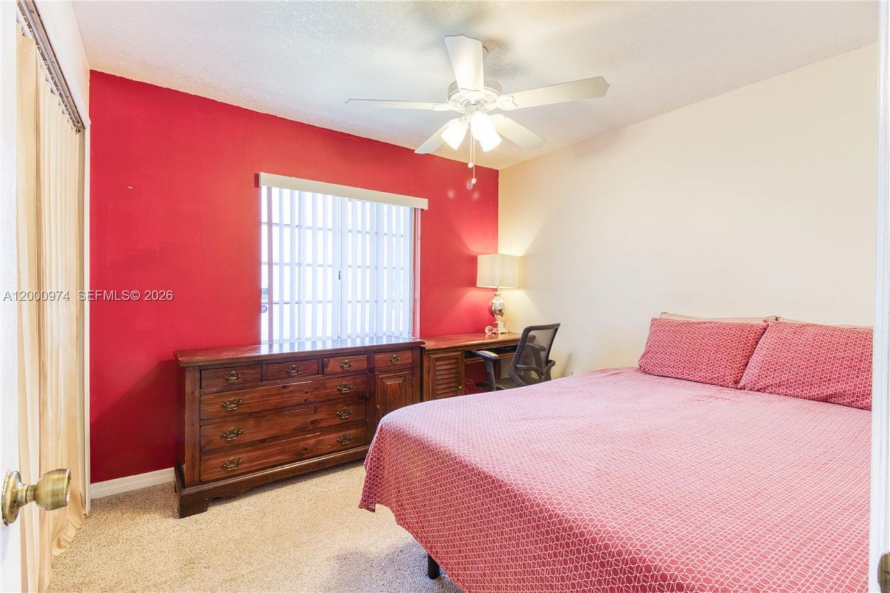 17676 SW 6th Ct, Pembroke Pines, FL 33029 Photo