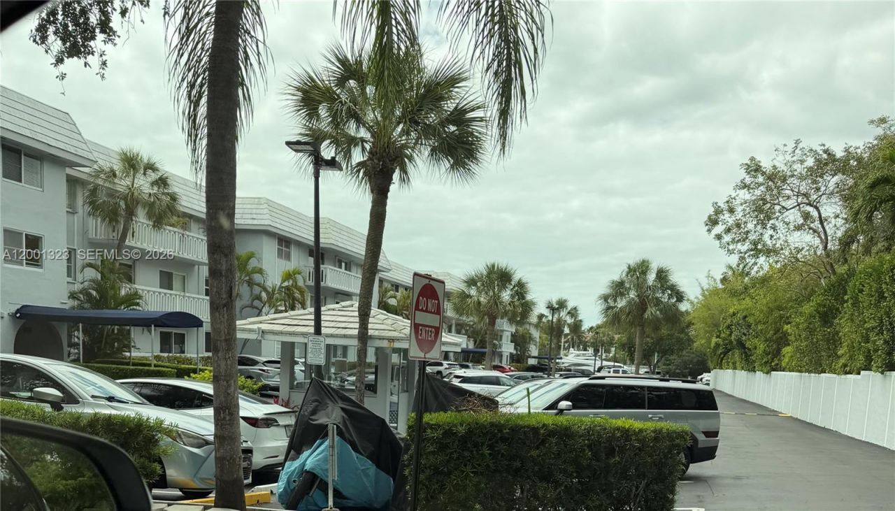 100 Edgewater Dr, Unit 127, Coral Gables, FL 33133 Photo