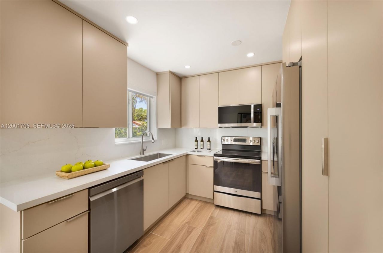 2332 SW 19th Ter, Miami, FL 33145 Photo