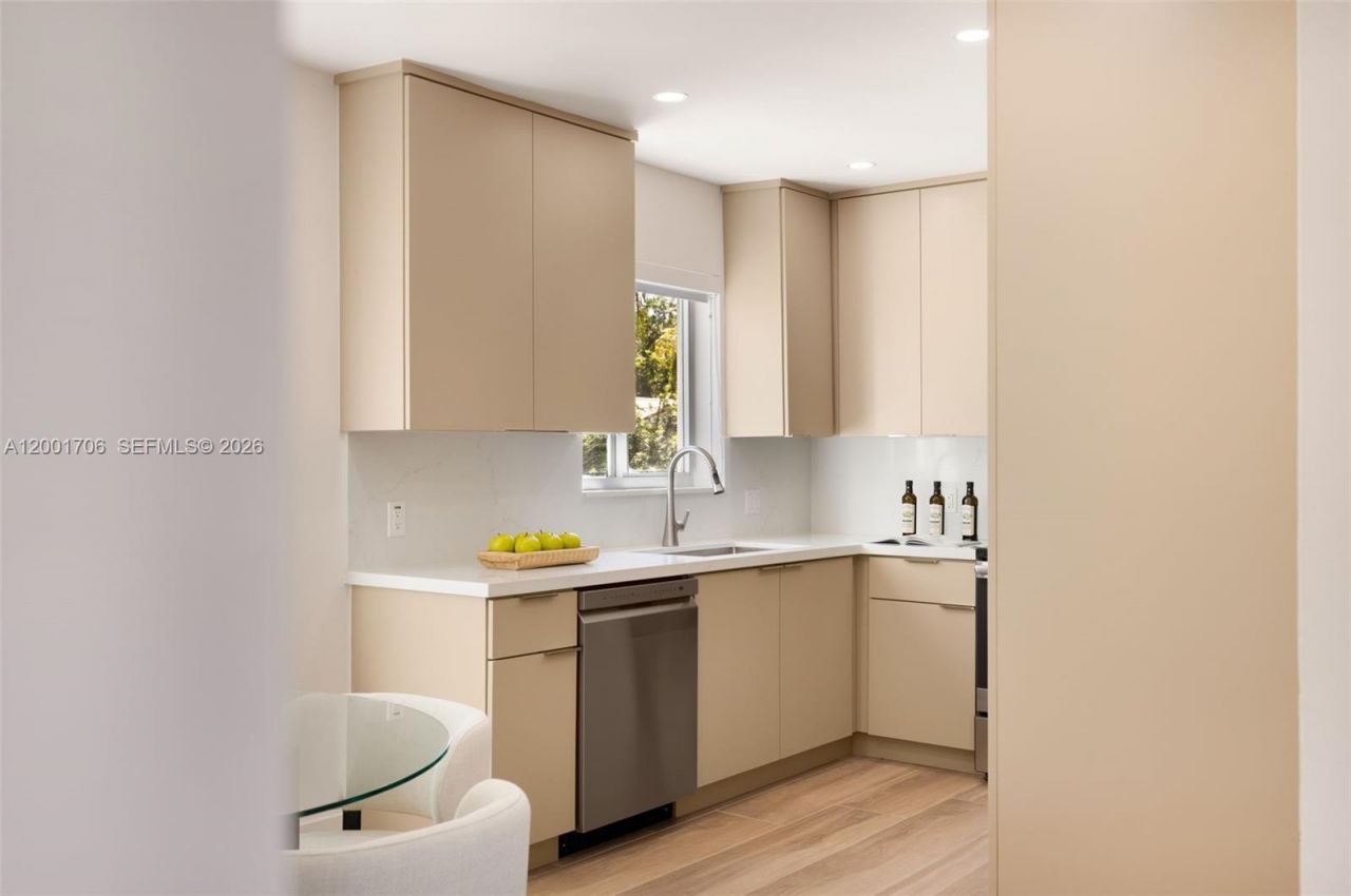 2332 SW 19th Ter, Miami, FL 33145 Photo