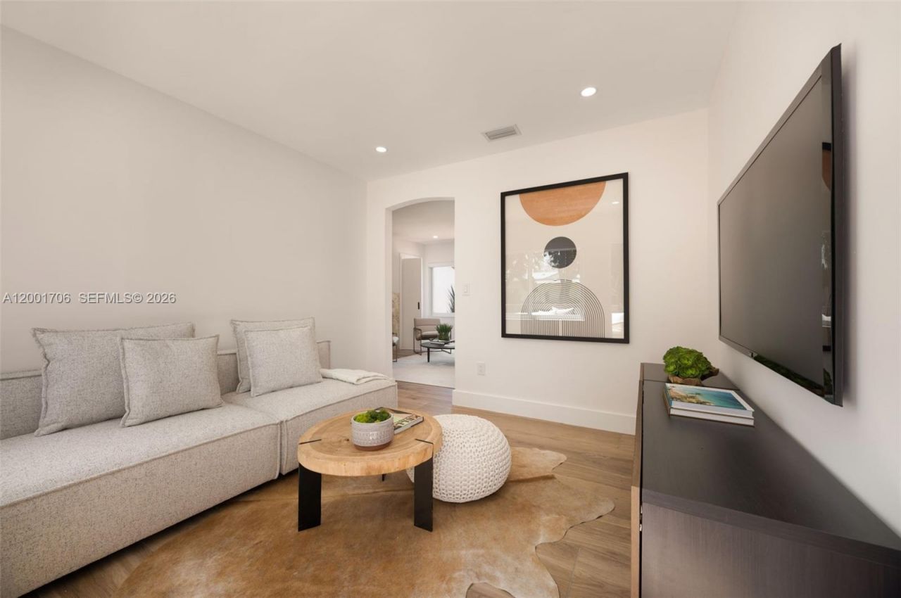 2332 SW 19th Ter, Miami, FL 33145 Photo