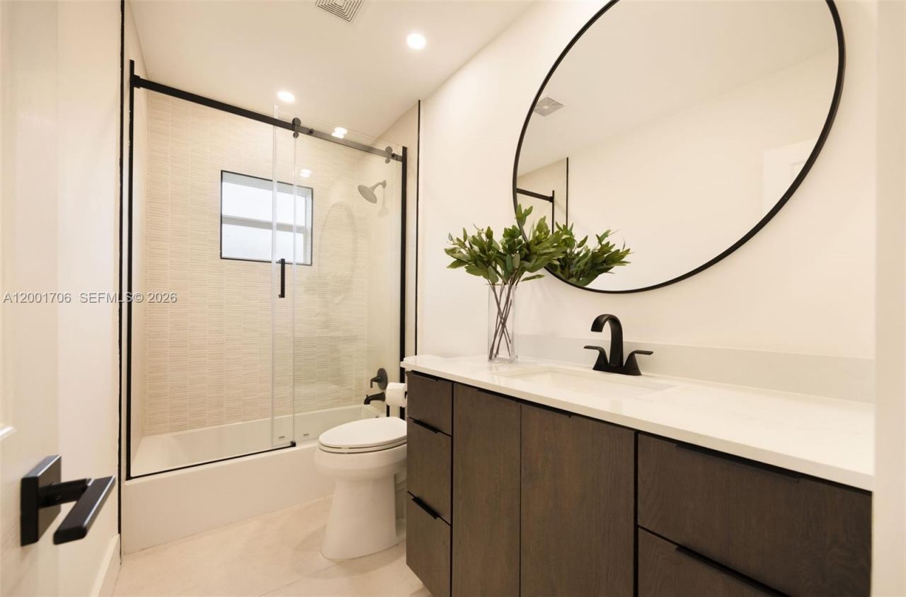 2332 SW 19th Ter, Miami, FL 33145 Photo